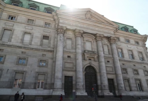El Banco Nación mejoró las condiciones para refinanciar deudas atrasadas ante la mora récord: quiénes pueden acceder