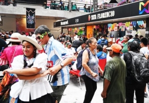 Los compadres disfrutaron su d&iacute;a en el Mercado 6 de Agosto