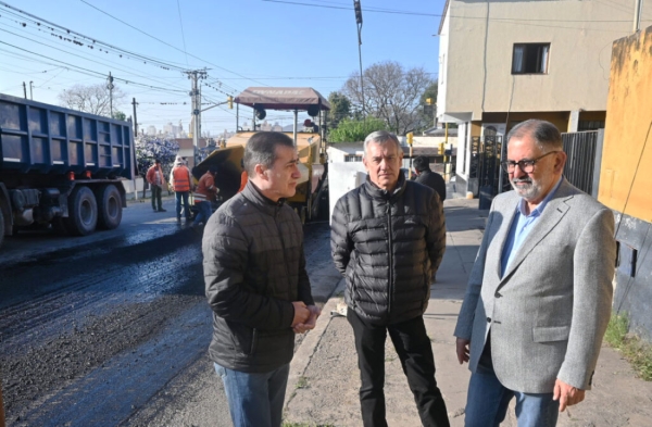 Contin&uacute;an las obras de repavimentaci&oacute;n en el barrio Chijra