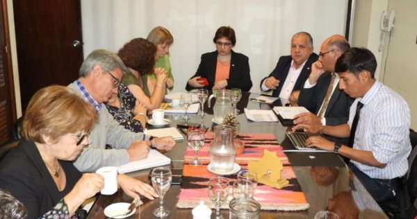 CONTIN&Uacute;A DI&Aacute;LOGO PARA CONSENSUAR LEY DE GRILLA DE CALIFICACI&Oacute;N DOCENTE