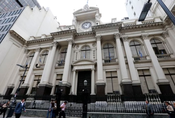 El Banco Central compr&oacute; m&aacute;s de USD 7.300 millones en 2026 y las reservas cayeron por un pago al FMI