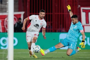 Copa de la Liga: Instituto gan&oacute; y comprometi&oacute; mucho m&aacute;s a Hurac&aacute;n&nbsp;
