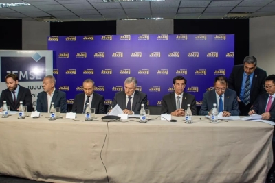 El gobernador Morales rubric&oacute; acuerdos por inversiones y producci&oacute;n