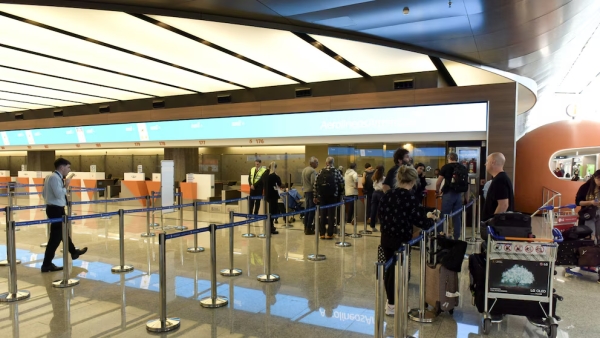 El Gobierno intim&oacute; a garantizar el 75% de los servicios tras el anuncio de paros en aeropuertos de todo el pa&iacute;s