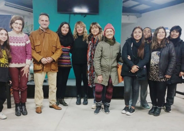 Mujeres con foco en neurociencia y emocione