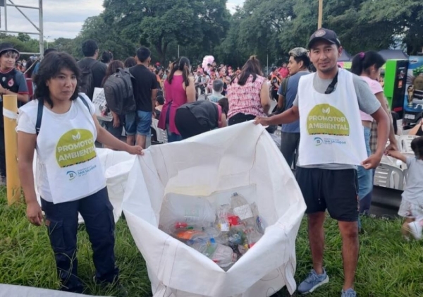 Certificados de libre deuda a 110 Promotores Ambientales