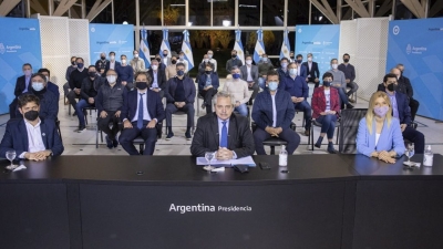 Fern&aacute;ndez: "No vale todo, no todo est&aacute; permitido"