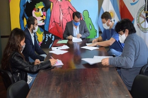 Concejales capitalinos tambi&eacute;n van por el tope salarial