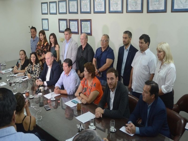 Legisladores de la oposici&oacute;n exigieron mayor participaci&oacute;n