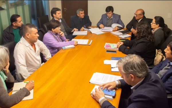 Gobierno propuso mejoras para el sector docente