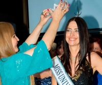 La historia de Alejandra Rodr&iacute;guez, la platense de 60 a&ntilde;os que se coron&oacute; como Miss Universo Buenos Aires y va por el t&iacute;tulo nacional