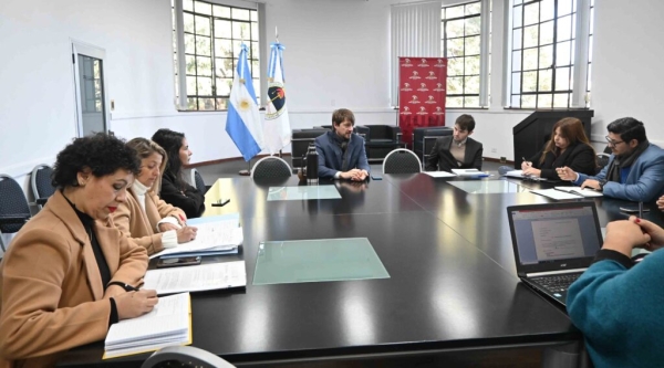 Impulsan r&eacute;gimen jur&iacute;dico para docentes municipales