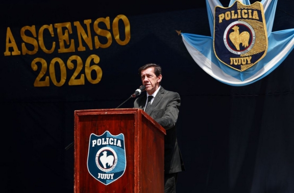 Hist&oacute;rico ascenso de m&aacute;s de 2.600 efectivos policiales y penitenciarios