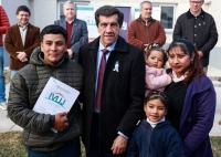 Sadir encabezó la entrega de 20 viviendas en Los Alisos