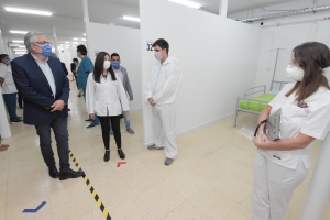 Habilitan 50 nuervas camas Covid en Centro de Especialidades de Capital