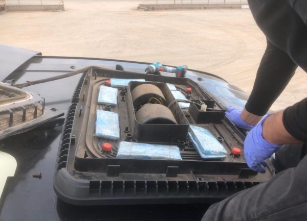 AFIP secuestr&oacute; en Jujuy 75.600 d&oacute;lares escondidos en un cami&oacute;n paraguayo