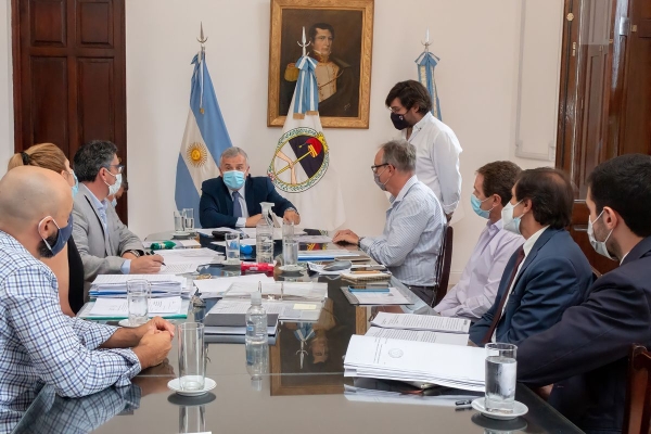 Gobernador y funcionarios evaluaron avances del "Plan Maestro Plurianual"