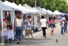 Feria de los Santos y Fieles Difuntos sobre avenida 19 de Abril