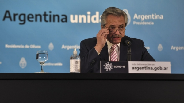 "A la Argentina le fue mejor con el coronavirus que con Macri"