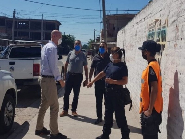 Ministro de Seguridad controla acatamiento de cuarentena
