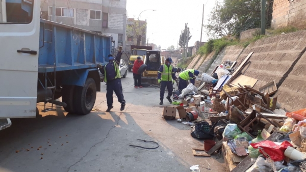 Descacharreo en Cuyaya con mas de 240 toneladas