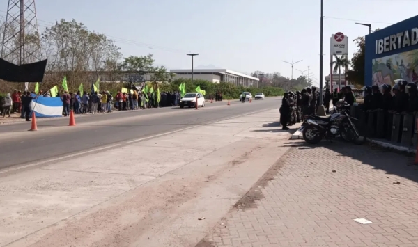 Polic&iacute;a impidi&oacute; un corte de ruta en Libertador