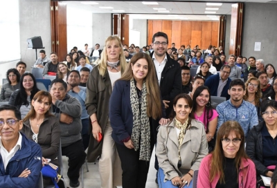 Formaci&oacute;n en ceremonial y protocolo para instituciones educativas