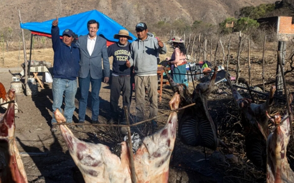 Sadir destac&oacute; el trabajo de las comunidades productoras de yac&oacute;n