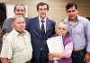 Entregaron escrituras a m&aacute;s de 50 familias