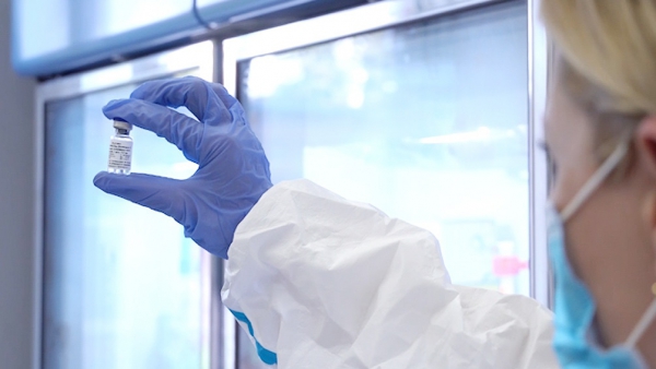 "Todas las provincias recibir&aacute;n la vacuna en forma simult&aacute;nea"