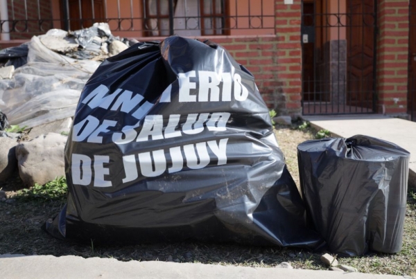 Dengue. Contin&uacute;a jornadas de descacharrado