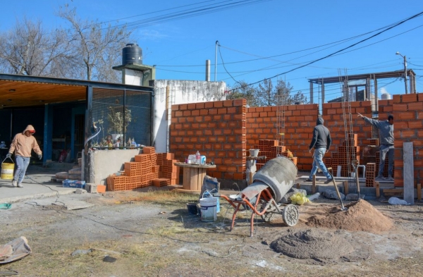 Arquitetura. Continua "Plan de Mejoras"en clubes barriales