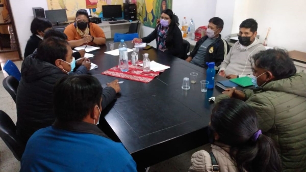 Mesa de di&aacute;logo con comunidades abor&iacute;genes de Atacama