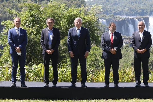 Morales particip&oacute; del 8&deg; encuentro de gobernadores en Iguaz&uacute;