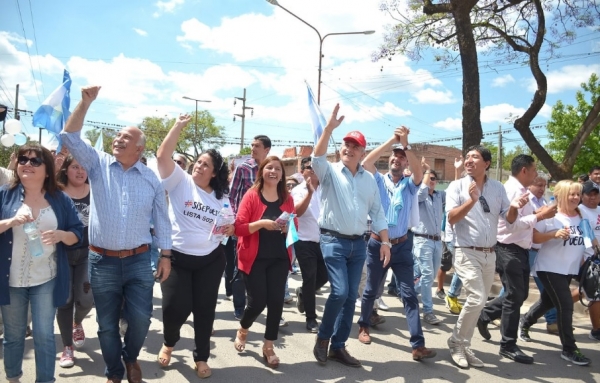 EVOCARON A ALFONS&Iacute;N EN EL CIERRE DE CAMPA&Ntilde;A EN PALPAL&Aacute;