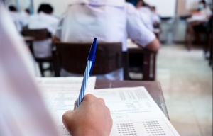 Estudiantes con 3 materias. Mesa de examen extraordinaria para completar estudios