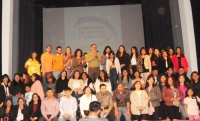 Jorge felicit&oacute; a los m&aacute;s de 350 egresados de cursos y talleres de oficios