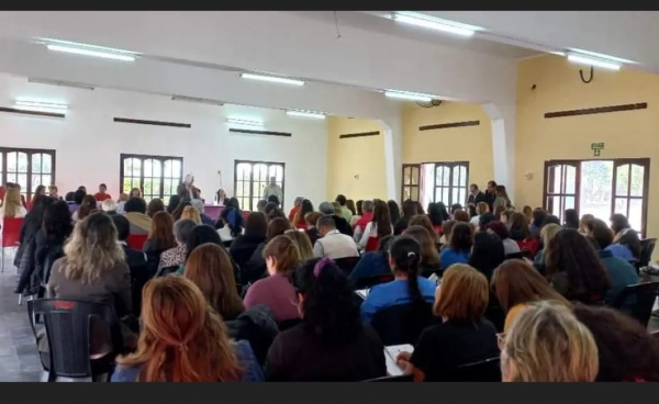 Educaci&oacute;n.1820 personas asistieron a Segunda Mesa de Gesti&oacute;n