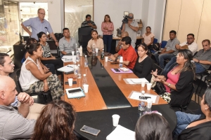 Reuni&oacute;n con intendentes y comisionados para definir el crecimiento ordenado de las localidades juje&ntilde;as