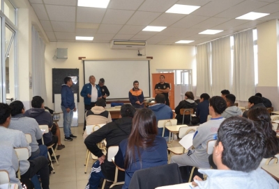 Inici&oacute; el curso de arbitrajes de f&uacute;tbol