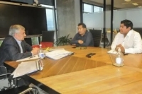 Traspaso de viviendas a favor de trabajadores de El Aguilar