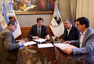 En Libertador. Sadir firmó convenios para ejecutar obras de pavimentación