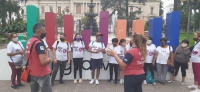 Fundaci&oacute;n "Aqui estoy" de reccorida por el casco hist&oacute;rico