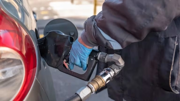 Aumento de los combustibles: despu&eacute;s del salto del d&oacute;lar, Shell confirm&oacute; una suba promedio del 37 por ciento