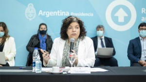 "Estamos tratando que vengan m&aacute;s vacunas lo antes posible"
