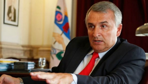 MORALES A VERNACI: ME DUELE QUE UD. Y SU EQUIPO SE R&Iacute;AN DE NOSOTROS