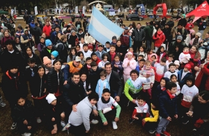 Sadir resalt&oacute; la importancia de combinar deporte y solidaridad