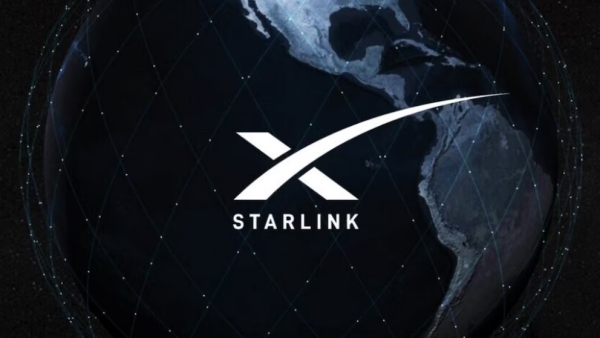 Starlink de Elon Musk anuncia internet satelital para 6.000 escuelas en Argentina con acuerdo de miles de d&oacute;lares