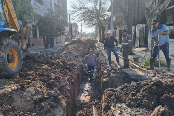 Avanzan los recambios de red y conexiones de agua potable