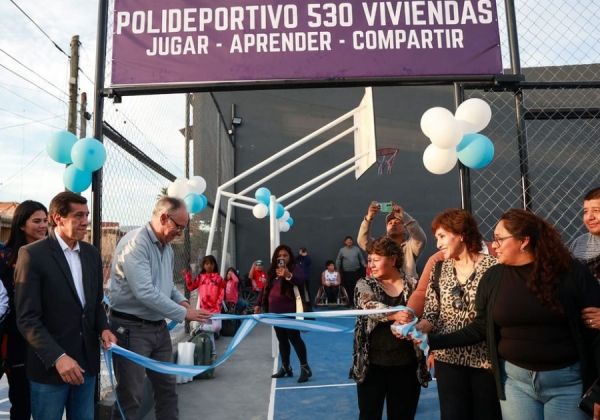 Sadir inauguró el primer polideportivo inclusivo de la capital